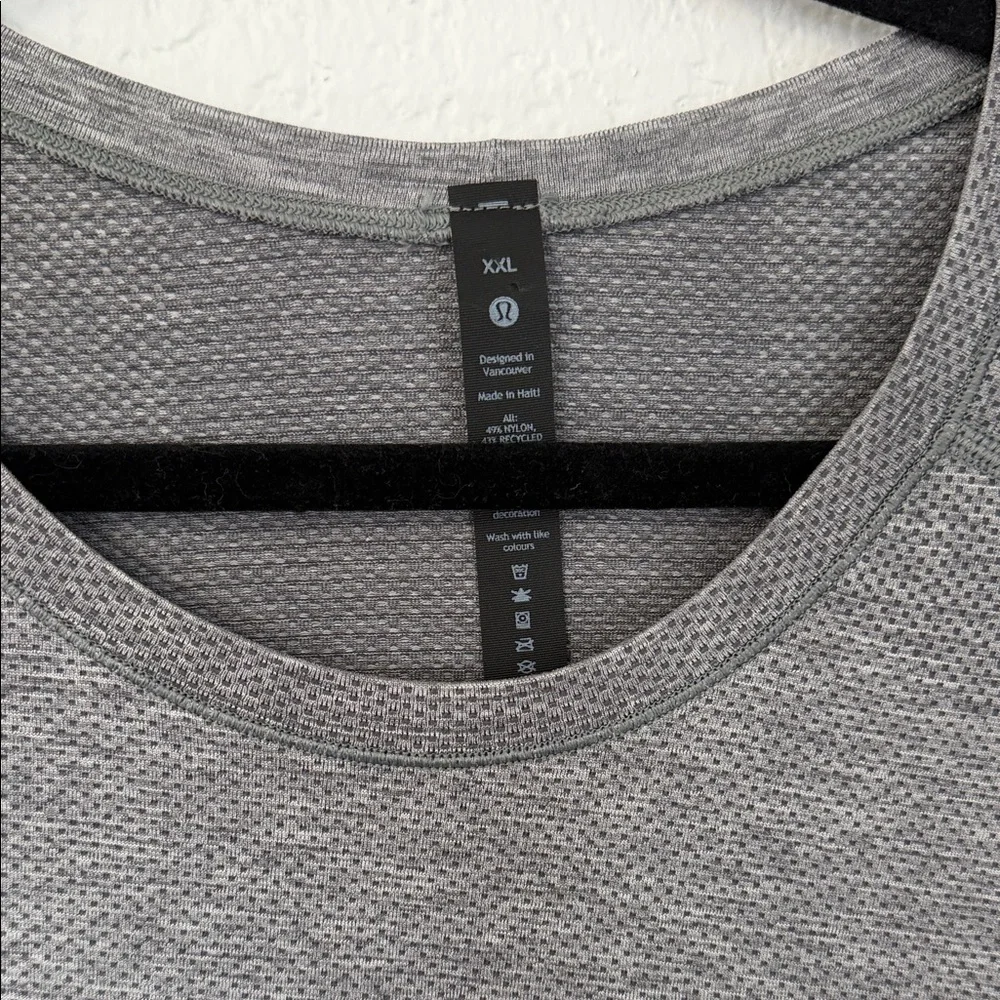 lululemon athletica Gray Men's Tee